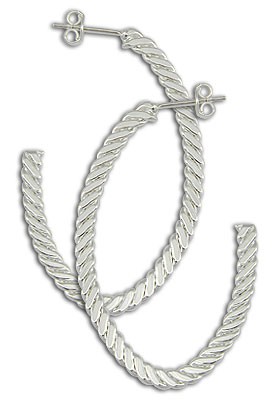 Cód.: BS2216 P Brinco de argola folheado a prata c/ fio torcido laminado  Atacado: R$ 11,60  (unid.: par) Varejo: R$ 23,20  (unid.: par) Garantia: 1 ano após a data da compra Prazo de liberação: Até 48 horas (somente dias úteis)